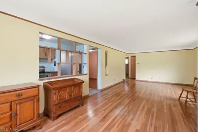 6524 Charles Road, North Olmsted, OH 44070 - Photo 10