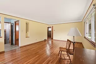 6524 Charles Rd, North Olmsted, OH 44070 - Photo 4