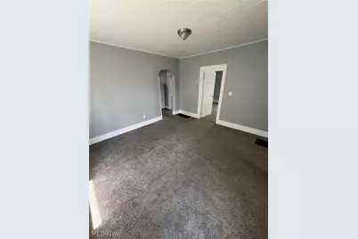 284 3rd Street NW, Barberton, OH 44203 - Photo 10