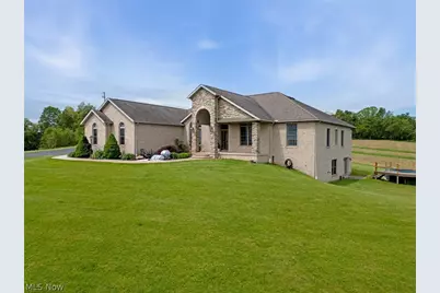 8233 Township Road 466, Lakeville, OH 44638 - Photo 2