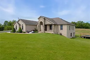 8233 Township Rd 466, Lakeville, OH 44638 - Photo 2