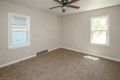 17 N Richview Avenue, Youngstown, OH 44509 - Photo 12