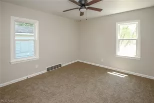 17 N Richview Ave, Youngstown, OH 44509 - Photo 12