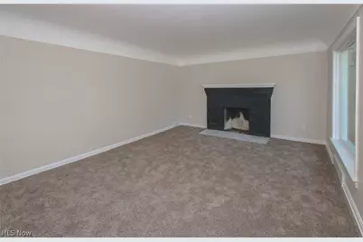 17 N Richview Avenue, Youngstown, OH 44509 - Photo 2