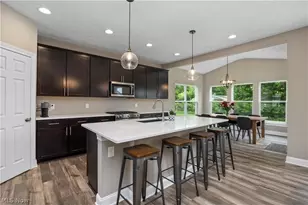 8109 Ashford Cir, North Ridgeville, OH 44039 - Photo 8