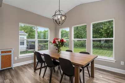 8109 Ashford Circle, North Ridgeville, OH 44039 - Photo 10