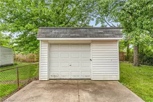 18517 Homeway Rd, Loveland, OH 44135 - Photo 28