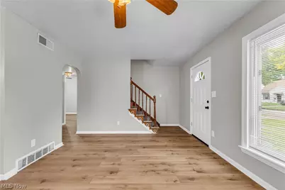 18517 Homeway Road, Loveland, OH 44135 - Photo 4