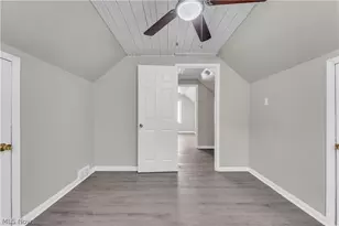 18517 Homeway Rd, Loveland, OH 44135 - Photo 22