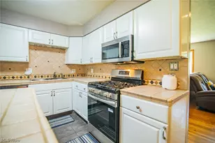 1700 28th St, Vienna, WV 26105 - Photo 30