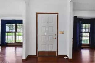 109 Seymour Ave, Mogadore, OH 44260 - Photo 2