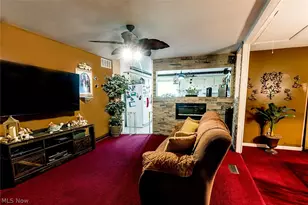 4624 Meadow Ln, South Lorain, OH 44055 - Photo 4