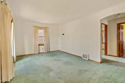 5915 Forest Avenue, Parma, OH 44129 - Photo 6