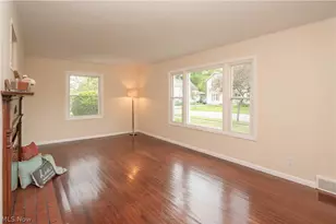636 Page St, Ravenna, OH 44266 - Photo 4