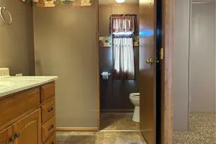 39 N Canal St, Frazeysburg, OH 43822 - Photo 18