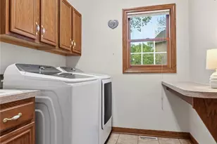 6442 Meadowsweet Ave NW, Canton, OH 44718 - Photo 16