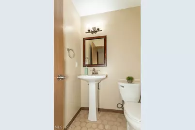 33245 Cannon Road, Solon, OH 44139 - Photo 22