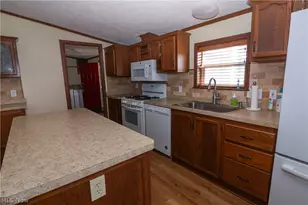 571 Sand Trap Cir, Painesville, OH 44077 - Photo 8