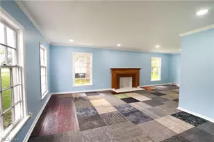 340 Noble Ave, Akron, OH 44320 - Photo 2