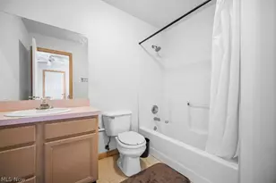 7322 Lexington Ave, Loveland, OH 44103 - Photo 24