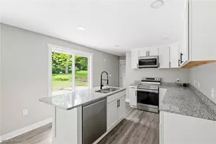 2930 E Royalton Rd, Grandview Heights, OH 44147 - Photo 12
