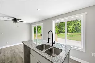 2930 E Royalton Rd, Grandview Heights, OH 44147 - Photo 14