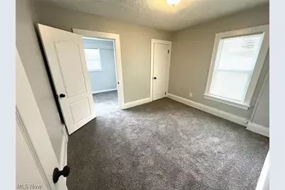 31 E Brookside Avenue, Akron, OH 44301 - Photo 26