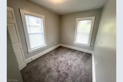 31 E Brookside Avenue, Akron, OH 44301 - Photo 30