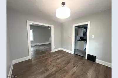 31 E Brookside Avenue, Akron, OH 44301 - Photo 6