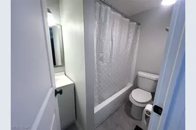 31 E Brookside Avenue, Akron, OH 44301 - Photo 16