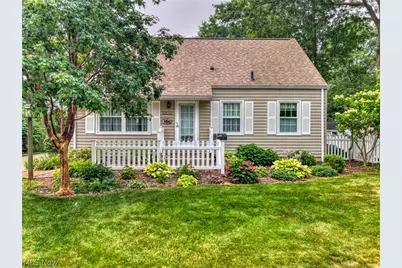 830 Monroe Avenue, Cuyahoga Falls, OH 44221 - Photo 2