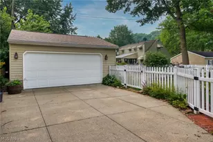 830 Monroe Ave, Cuyahoga Falls, OH 44221 - Photo 22