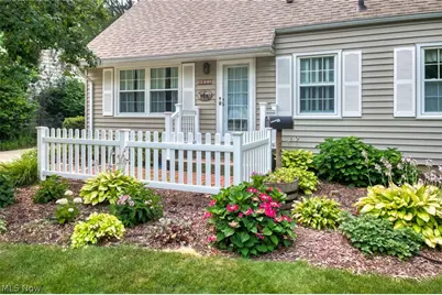 830 Monroe Avenue, Cuyahoga Falls, OH 44221 - Photo 24