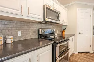 5719 N Richmond Rd, Pierpont, OH 44082 - Photo 8