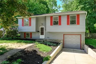 1262 Carol Dr, Kent, OH 44240 - Photo 2