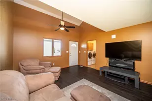 535 Wilcox Rd, Youngstown, OH 44515 - Photo 18