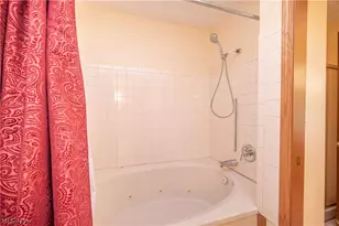 535 Wilcox Rd, Youngstown, OH 44515 - Photo 34