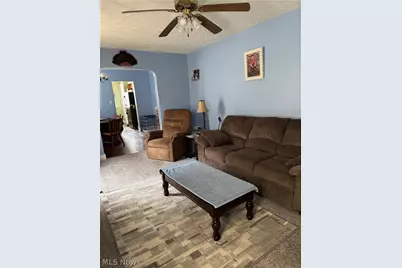 421 Celtic Street, Akron, OH 44314 - Photo 4