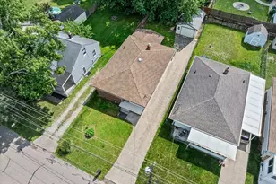 681 Newton Ave, Barberton, OH 44203 - Photo 34