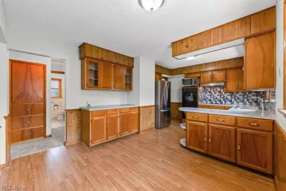 681 Newton Avenue, Barberton, OH 44203 - Photo 8
