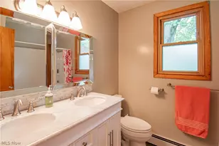 300 Tanglewood Trail, Wadsworth, OH 44281 - Photo 24