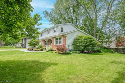 300 Tanglewood Trail, Wadsworth, OH 44281 - Photo 4