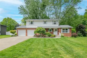 300 Tanglewood Trail, Wadsworth, OH 44281 - Photo 2