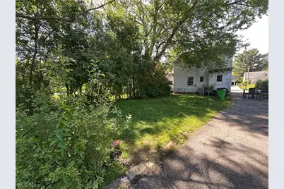 20711 E Ridgewood Avenue, Warrensville Heights, OH 44122 - Photo 18