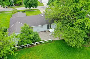 1750 Kenton Cir, Lyndhurst, OH 44124 - Photo 50