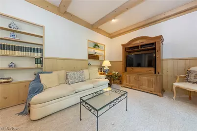 1750 Kenton Circle, Lyndhurst, OH 44124 - Photo 18