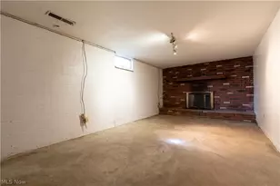 2992 Walbridge Dr, Akron, OH 44319 - Photo 24