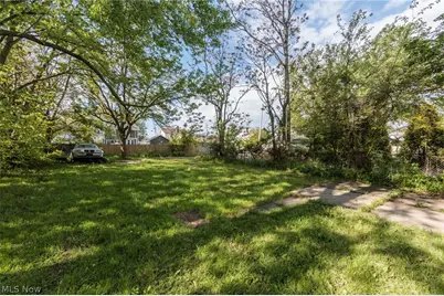 1143 W 9th Street, Lorain, OH 44052 - Photo 4