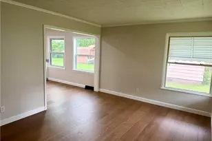 2065 Clermont Ave NE, Warren, OH 44483 - Photo 12