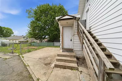 1304 W Waterloo Road, Akron, OH 44314 - Photo 12